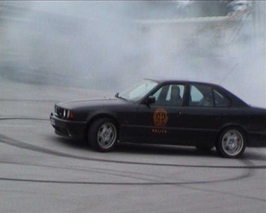 Η Ομάδα Σ της Αστυνομίας: Πόρσε και άλλα υπεραυτοκίνητα, οι βόλτες στα λιμανάκια της Βουλιαγμένης και οι κοντράκηδες