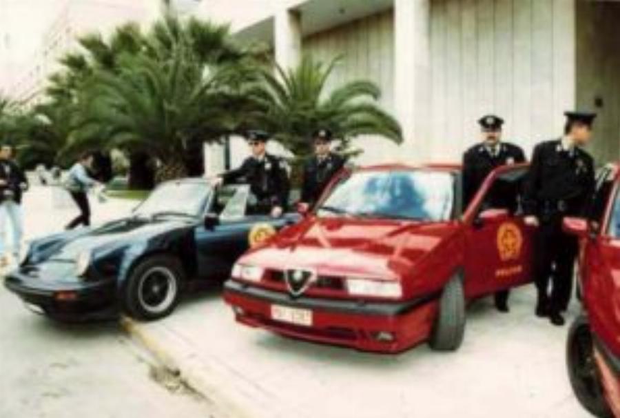 Η Ομάδα Σ της Αστυνομίας: Πόρσε και άλλα υπεραυτοκίνητα, οι βόλτες στα λιμανάκια της Βουλιαγμένης και οι κοντράκηδες