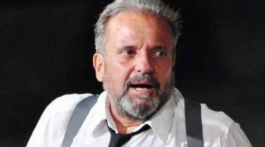 «Ναι είμαι άθεος»: 10 διάσημοι Έλληνες που παραδέχτηκαν δημόσια ότι δεν πιστεύουν στον Θεό