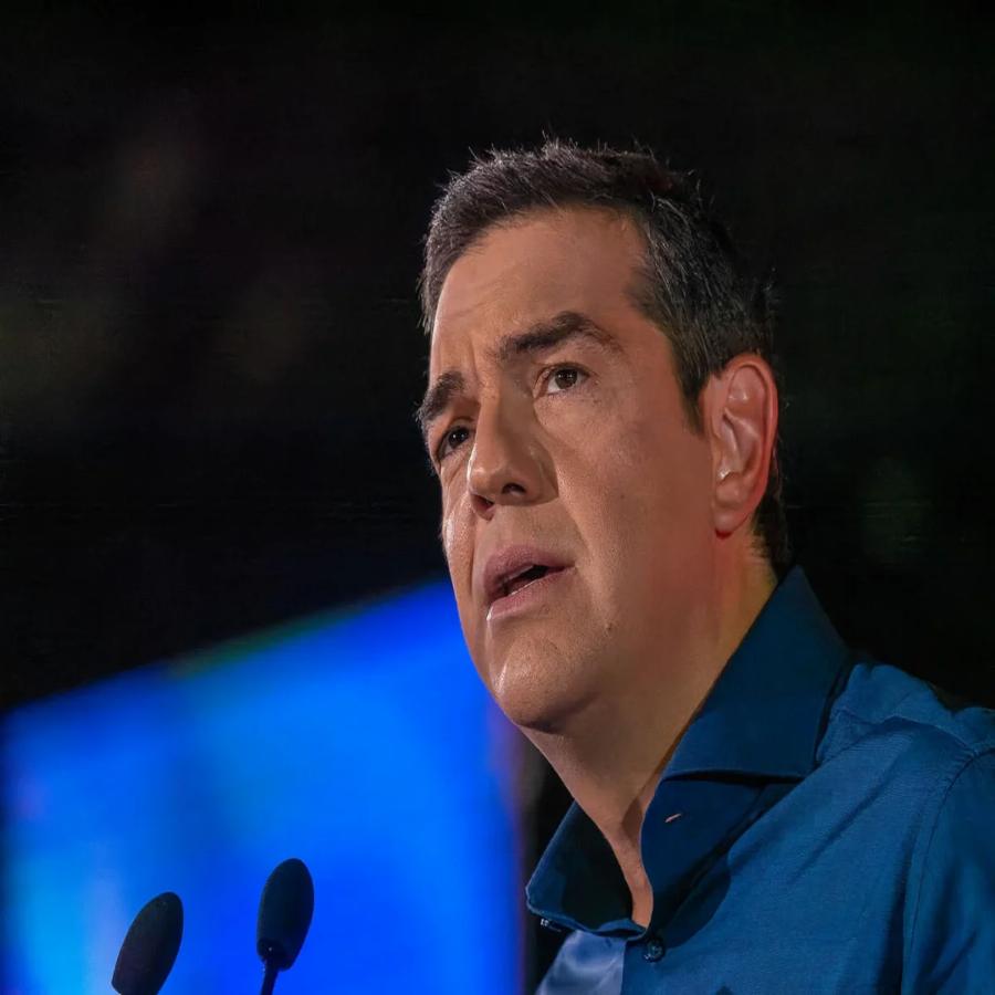 «Ναι είμαι άθεος»: 10 διάσημοι Έλληνες που παραδέχτηκαν δημόσια ότι δεν πιστεύουν στον Θεό