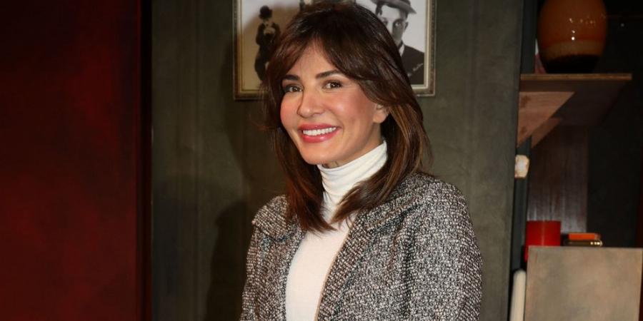 Σούσουρο με τη Δήμητρα Ματσούκα: Η φωτογραφία που έβγαλε 500.000 από την τράπεζα για να εξαφανιστεί από παντού