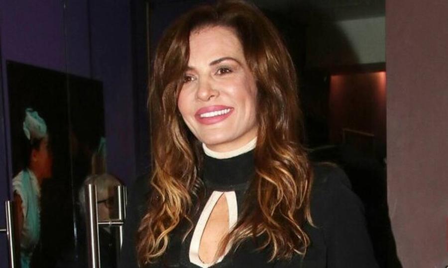 Σούσουρο με τη Δήμητρα Ματσούκα: Η φωτογραφία που έβγαλε 500.000 από την τράπεζα για να εξαφανιστεί από παντού