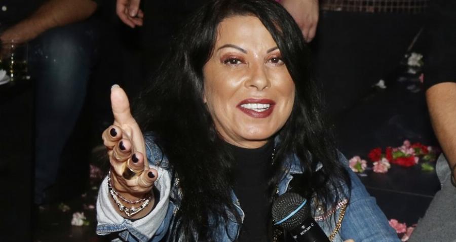 Άντζελα Δημητρίου: Ποια είναι η τραγική ιστορία που κρύβεται πίσω από το τραγούδι “Ποια θυσία”