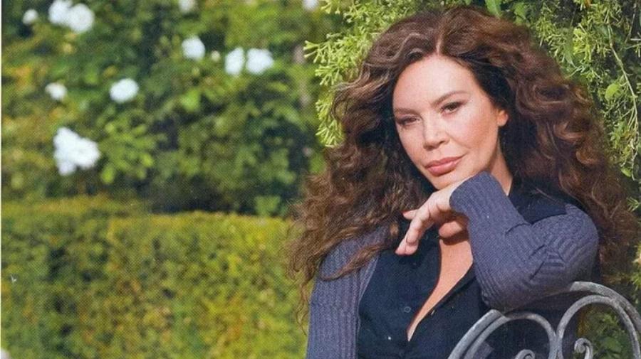 Ελένη Δήμου: Τα 31 χρόνια αγάπης με τον Τάκη Γκολφίδη, οι δυσκολίες στο ξεκίνημα και η τραγική απώλεια