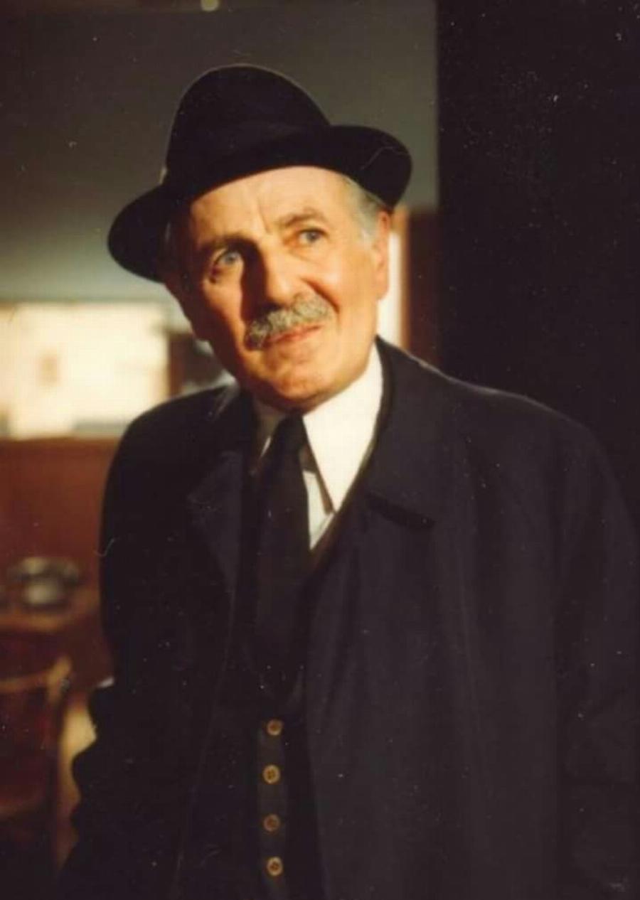 Σταύρος Ξενίδης: Άφησε πίσω του μια τεράστια περιουσία με πάνω από 70 ταινίες και έφυγε με την αγάπη της ζωή του στο γηροκομείο Αθηνών