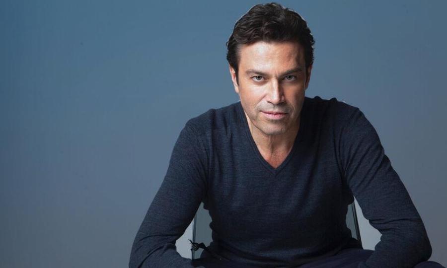 Μάριος Φραγκούλης: Τα παιδικά χρόνια στη Ζιμπάμαπουε, οι γονείς που τον παράτησαν, η διεθνής καριέρα και επιθυμία να υιοθετήσει παιδί