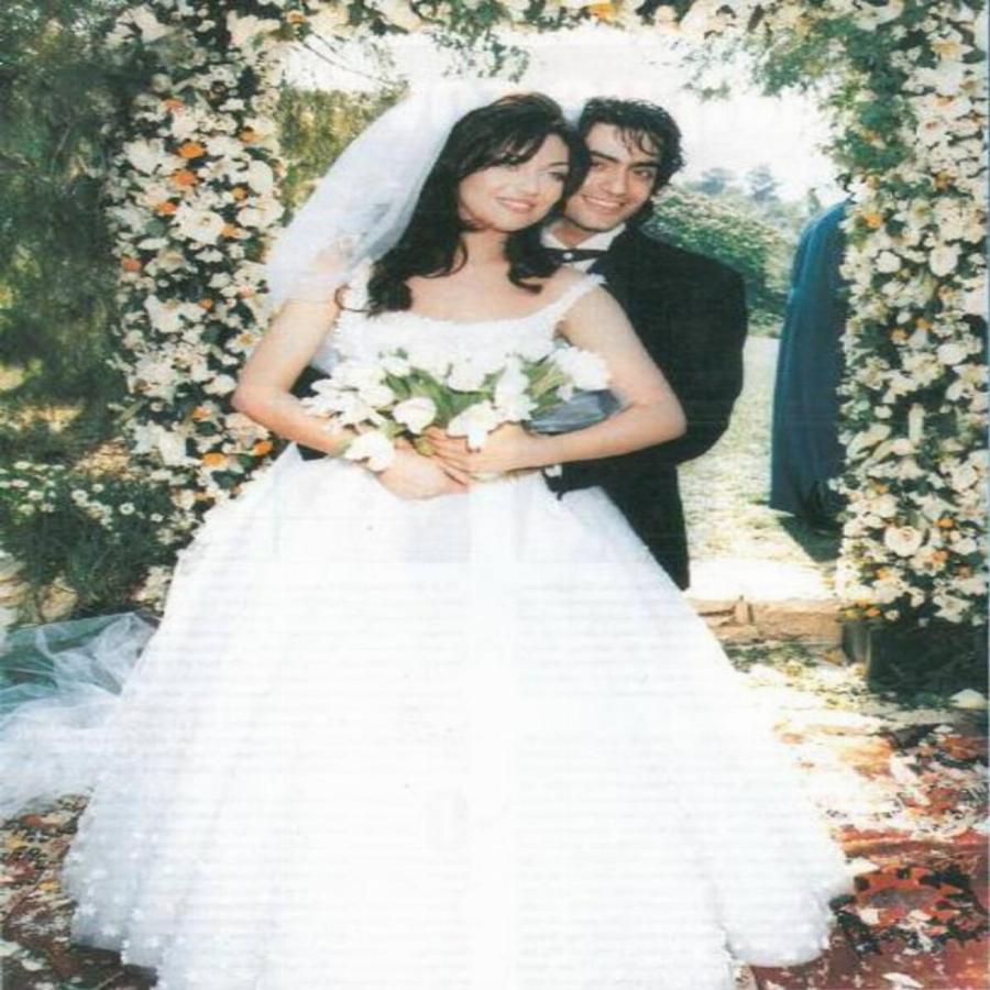 Δεν φαίνεται καθόλου η διαφορά ηλικίας: Η Καίτη είναι 60 ετών ενώ αυτή είναι η ηλικία του Διονύση Σχοινά