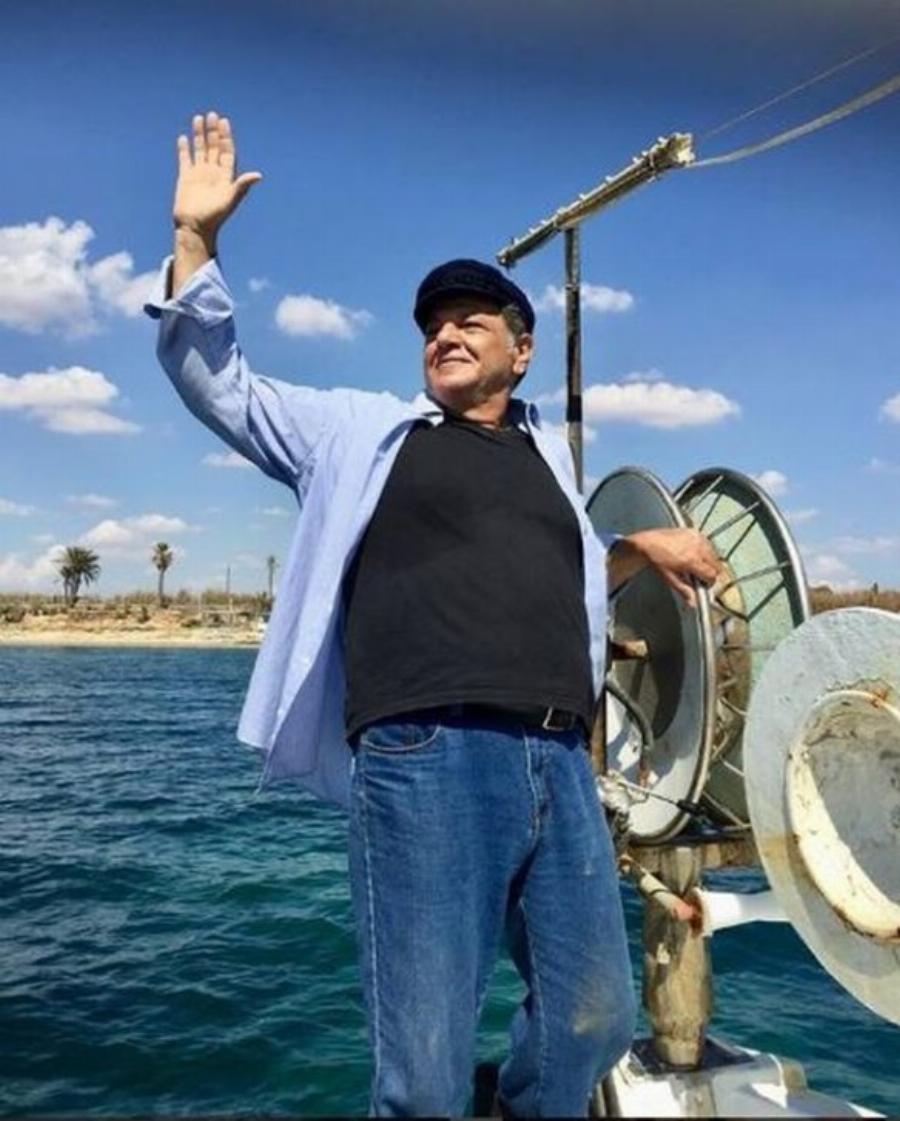 Γιώργος Παρτσαλάκης: Η αποκαλυπτική συνέντευξη, τα τρυφερά λόγια για του γιους του και το σπάνιο φωτογραφικό υλικό