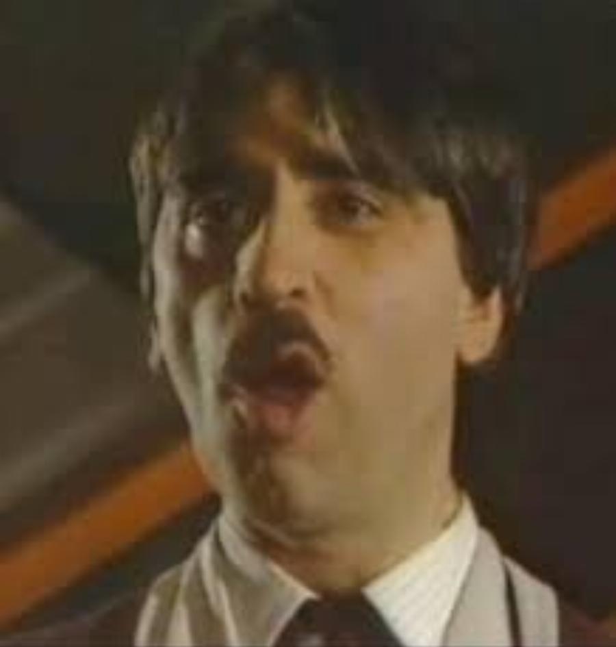 Τάσος Προύσαλης: Ο αξέχαστος «Μπίλιας», ο “γίγαντας” της βιντεοκασέτας και η μεγάλη στροφή στην καριέρα του