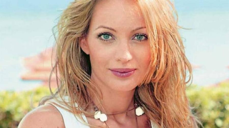 Τζένη Ιωακειμίδου: Η τεράστια επιτυχία, η απόσυρση από τα φώτα της δημοσιότητας και η νέα αρχή στην Αμερική με τα παιδιά της