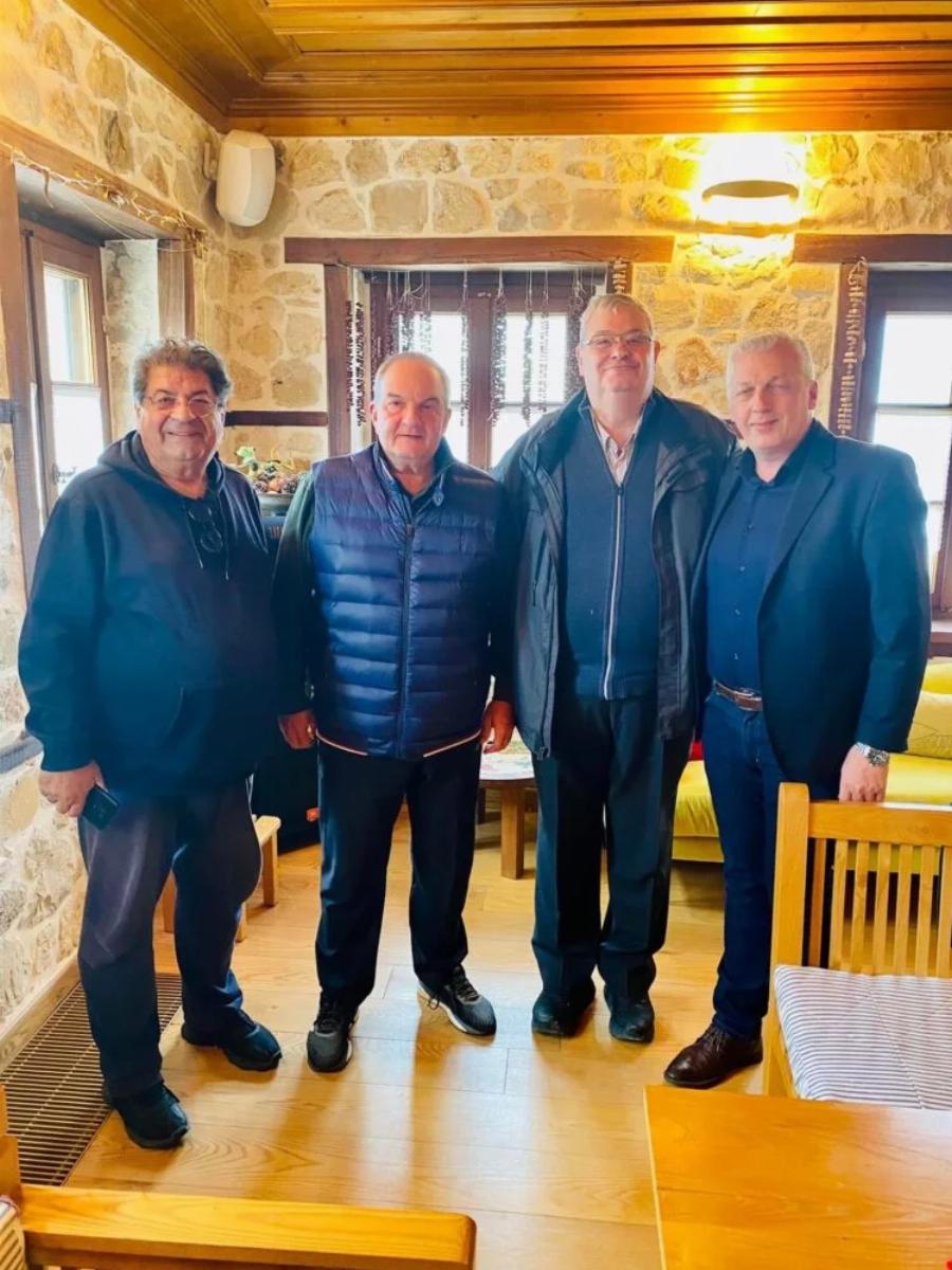 Κώστας Καραμανλής – Νατάσα Παζαΐτη: Στην Ήπειρο για Ανάσταση με την οικογένεια