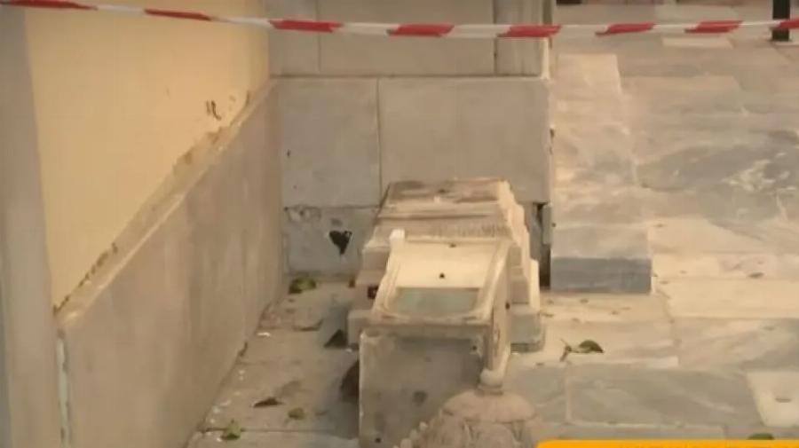 Άγνωστοι βανδάλισαν τον ναό του Αγίου Γεωργίου στην πλατεία Καρύτση