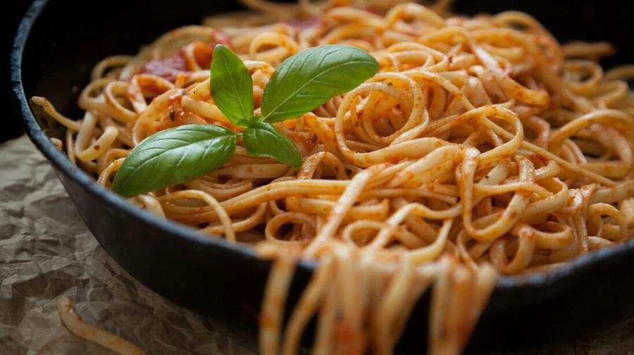 Μακαρόνια στο τηγάνι: Η εναλλακτική συνταγή με λίγα υλικά για ένα ονειρικό αποτέλεσμα