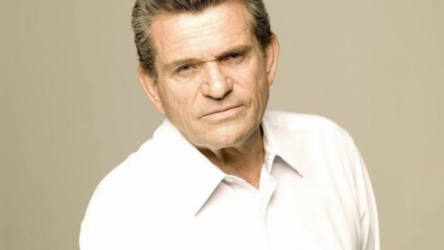 Γιώργος Μαργαρίτης: Τα φτωχικά χρόνια, ο θάνατος του αδελφού του από πείνα, η εκκλησία που ζούσε ως άστεγος και ο γάμος του