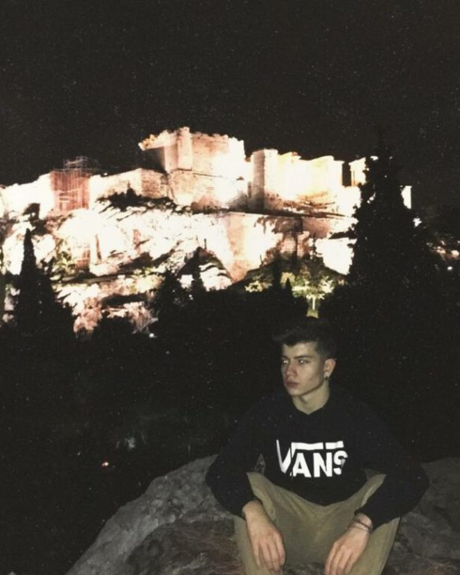 Λαγούτης – Αλικάκη: Ο γιος τους, Δημήτρης Λαγούτης, έγινε 17 ετών και είναι ίδιος ο μπαμπάς του