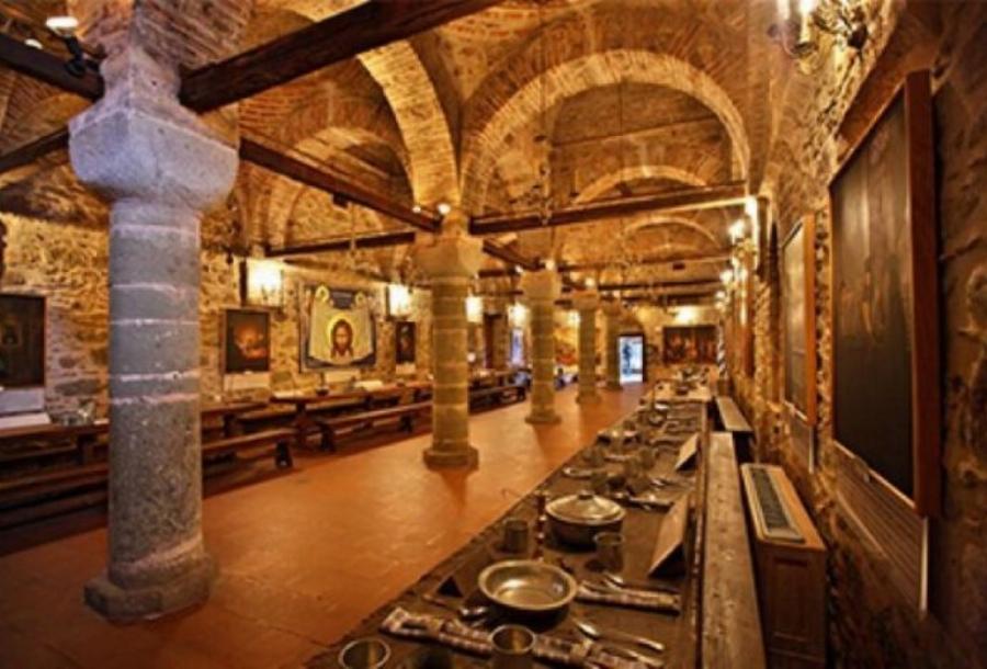 Άγιος Ιλαρίων: «Ο Θεός δοξάζει αυτούς που νηστεύουν τις Παρασκευές»