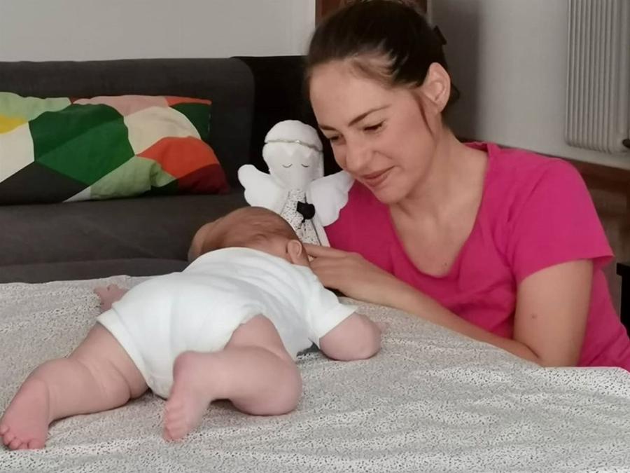 Αλεξάνδρα Ούστα: «Δεν θα βαφτίσουμε το παιδί μας, θέλουμε να αποφασίσει μόνο του για τη θρησκεία»