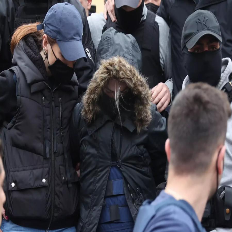 «Το πανάκι με το αίμα βρέθηκε μέσα στο στόμα του βρέφους»: Συνεχίζονται οι αποκαλύψεις για το θάνατο της Ίριδας