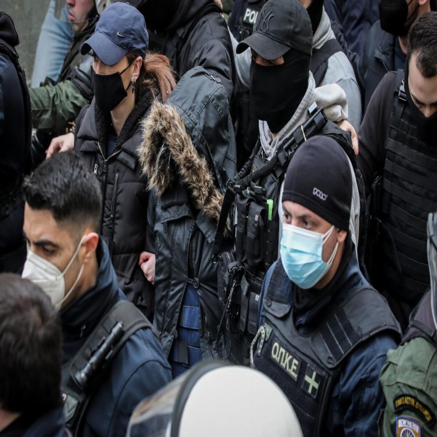 Νίκος Ευαγγελάτος για αδελφή της Ρούλας: «Είναι οικογενειακή ιστορία το ψέμα και σταματάω εδώ γιατί θα παρασυρθώ»