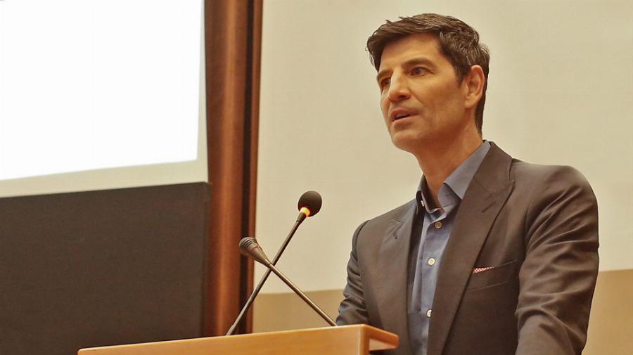 Σάκης Ρουβάς: “Αν νιώσω την ανάγκη να συμμετέχω στην πολιτική, θα το κάνω”