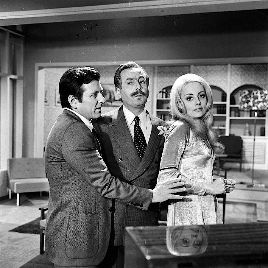 Σταύρος Ξενίδης: Άφησε πίσω του μια τεράστια περιουσία με πάνω από 70 ταινίες και έφυγε με την αγάπη της ζωή του στο γηροκομείο Αθηνών