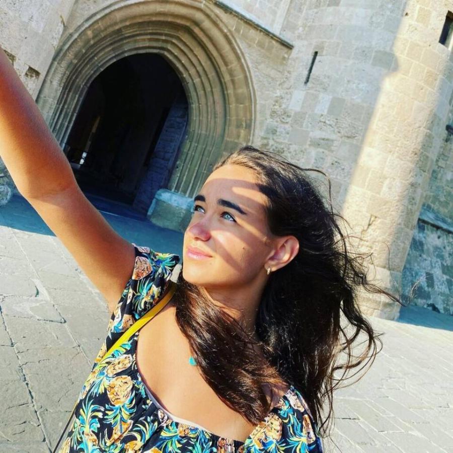 Θάνος Πετρέλης: Η τρυφερή ανάρτηση για την μεγαλύτερη κόρη του – Έγινε 15 ετών και είναι μία κούκλα