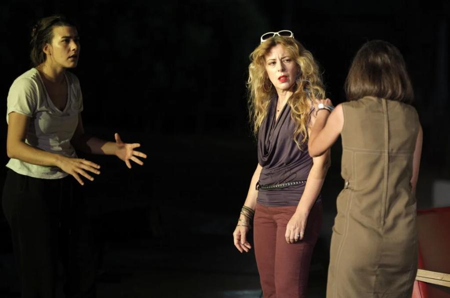 Πως είναι σήμερα η Ματίνα Μανταρινάκη 19 χρόνια μετά το τέλος της αγαπημένης σειράς: Η Καλλιρρόη Μυριαγκού σήμερα