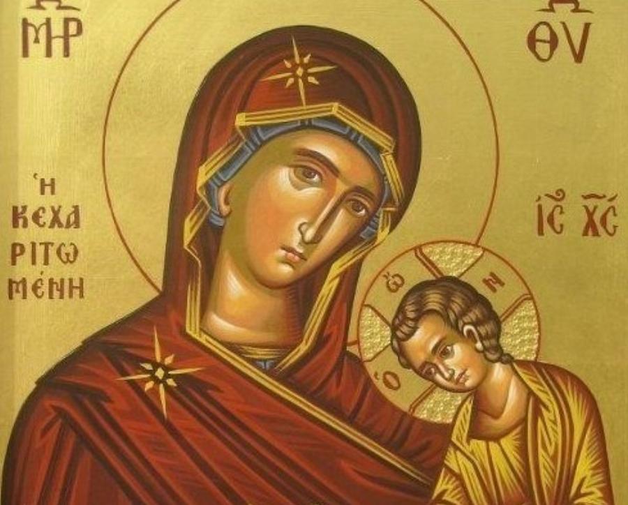 “Η Παναγία ήρθε να μας χαιρετήσει: Το εκκλησάκι φωτίστηκε”