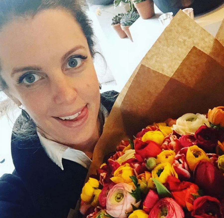 Βίκυ Καγιά: Η ομοιότητα με την άγνωστη αδελφή του συζύγου της, Ηλία Κρασσά