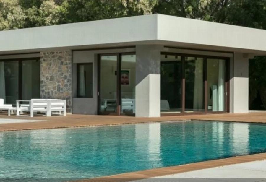 Αθηνά Ωνάση: Το θεόρατο παλάτι της Αθηνάς Ωνάση που πουλήθηκε για 15 εκατ. ευρώ – Μόλις μια ώρα έξω από την Αθήνα