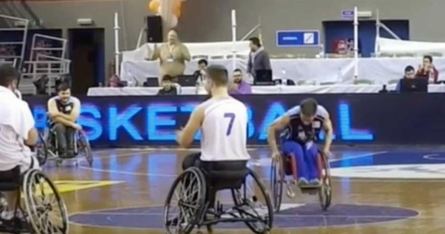 Αληθινός λεβέντης: Μας χάρισε το πιο συγκινητικό ζεϊμπέκικο στο αναπηρικό του αμαξίδιο