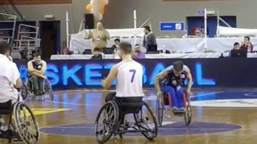 Αληθινός λεβέντης: Μας χάρισε το πιο συγκινητικό ζεϊμπέκικο στο αναπηρικό του αμαξίδιο