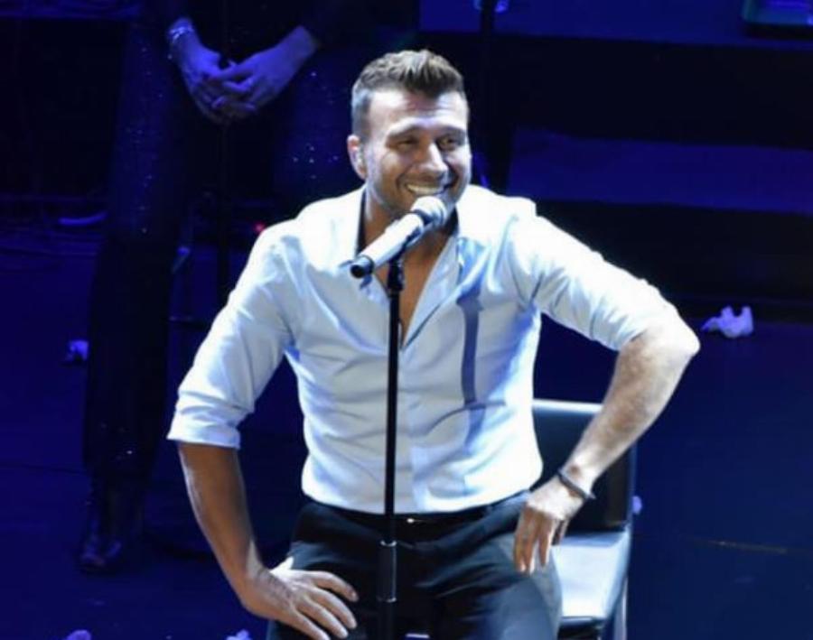 Γιάννης Πλούταρχος: Η ενασχόληση με την κομμωτική, η πολύτεκνη οικογένεια, το ταλέντο που κληρονόμησαν τα παιδιά και η κρίση στο γάμο του