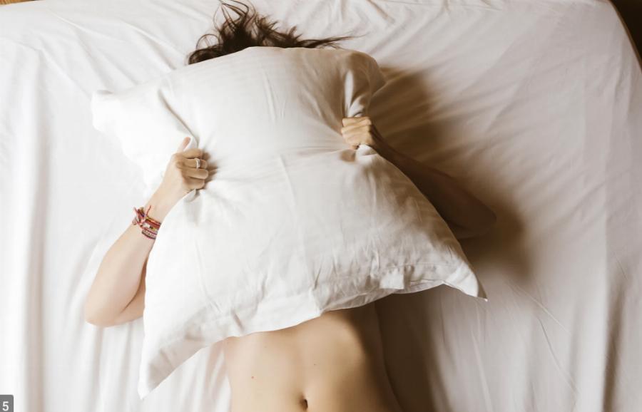 «Κοιμήθηκα με τον τρίτο μου ξάδερφο στο χωριό χωρίς να το ξέρω ότι είμαστε συγγενείς. Να του μιλήσω;»