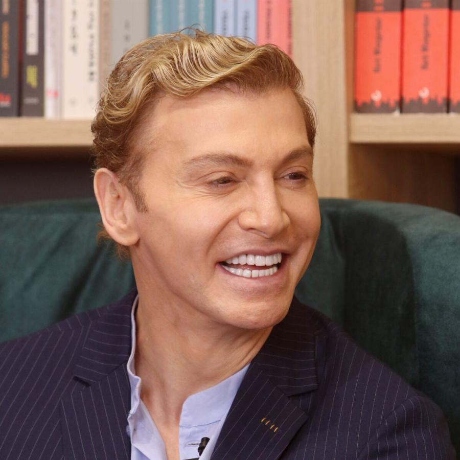 Δάκρυσε η Ελλάδα από τα γέλια: Ο Τάκης Ζαχαράτος μιμείται τον Κωνσταντίνο Εμμανουήλ και «ρίχνει» το Instagram