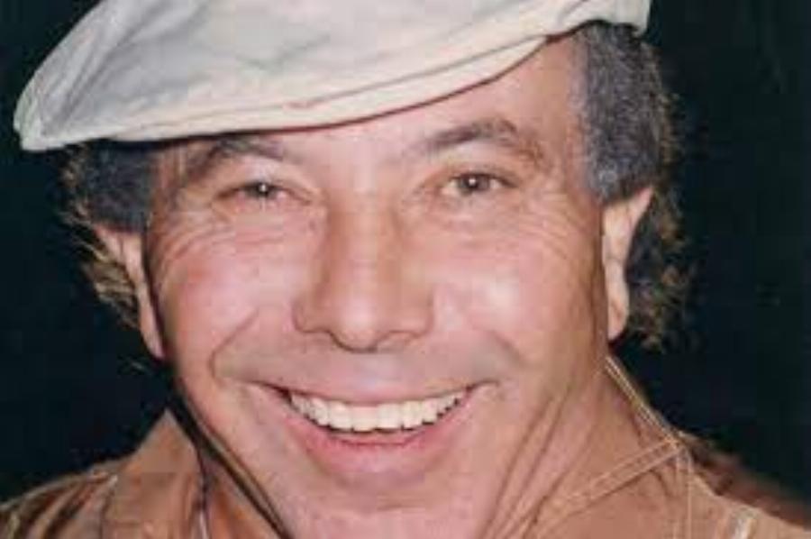 Τάσος Ψωμόπουλος: Το φαινόμενο της βιντεοκασέτας, οι 150 βιντεοκασέτες, η αδικημένη καριέρα και η σπάνια εμφάνιση στα 78 του