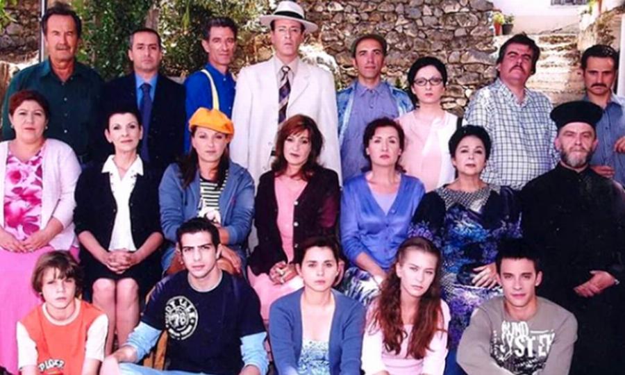 Ελληνικές κωμικές σειρές: 5 τηλεοπτικοί έρωτες που μας καθήλωσαν αλλά έληξαν άδοξα