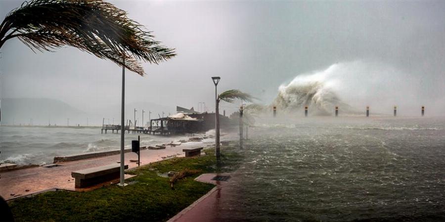Τυφώνας Μalakas με 200.000χλμ: Χτυπάει τις Φιλιππίνες, χαμός στο Twitter