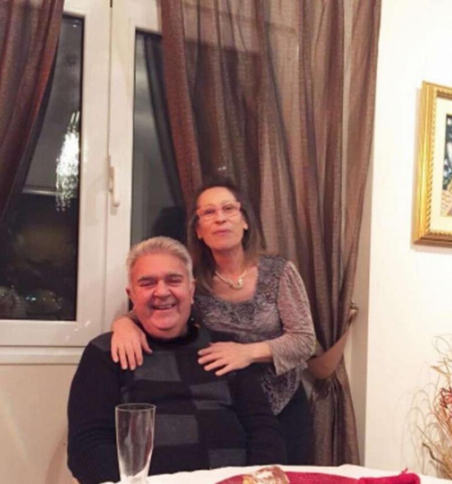 Πασχάλης Τερζής: Το σπάνιο στιγμιότυπο με την  κομψή και γλυκύτατη σύζυγό του