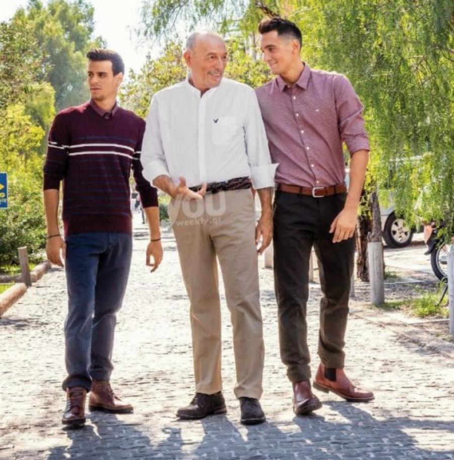 Τάσος Αρνιακός: Οι βοσκοί παππούδες, ο ευτυχισμένος γάμος του, οι 2 γοητευτικού γιοι και ο λόγος που άλλαξε το επίθετό του