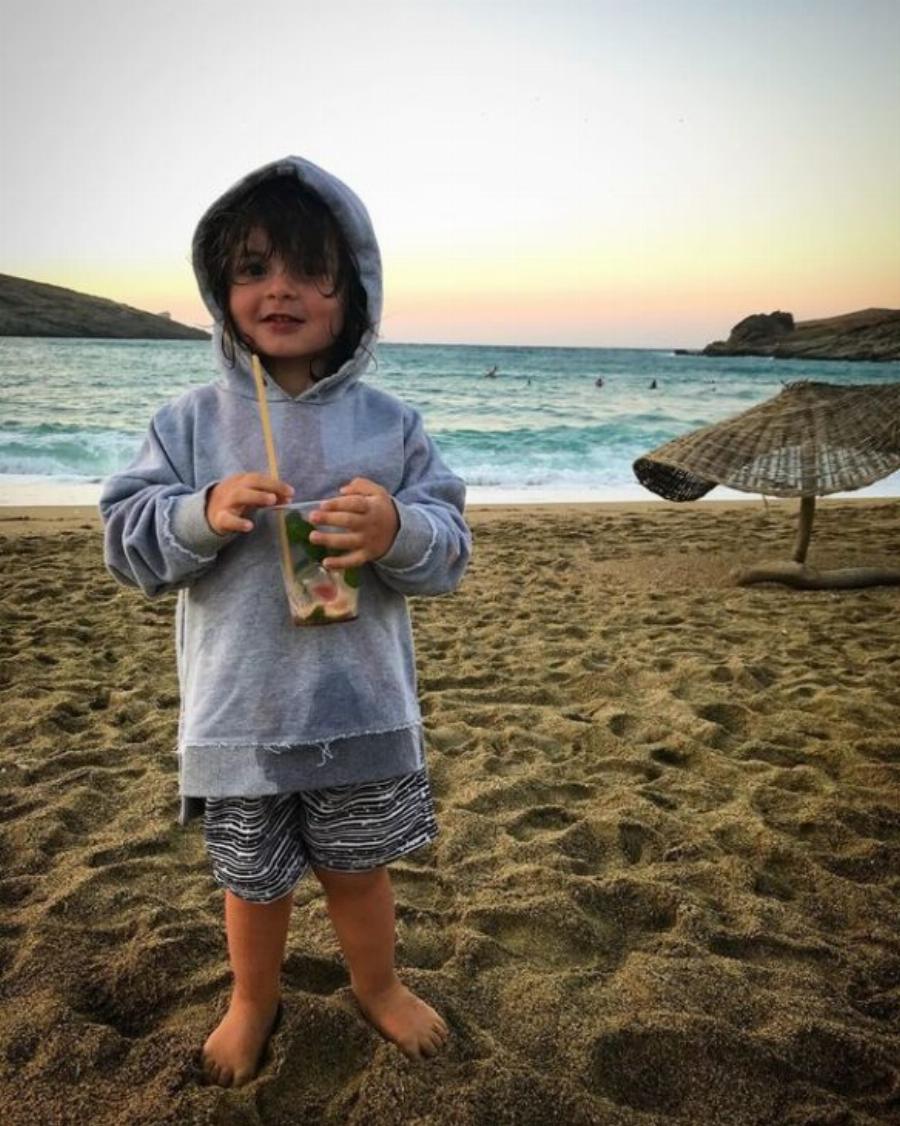 Ζενεβιέβ Μαζαρί: Τα πρώτα χρόνια ως μοντέλο, ο κλειστός γάμος, η επιτυχία στο GNTM, οι καυστικές ατάκες και η όμορφη οικογένεια