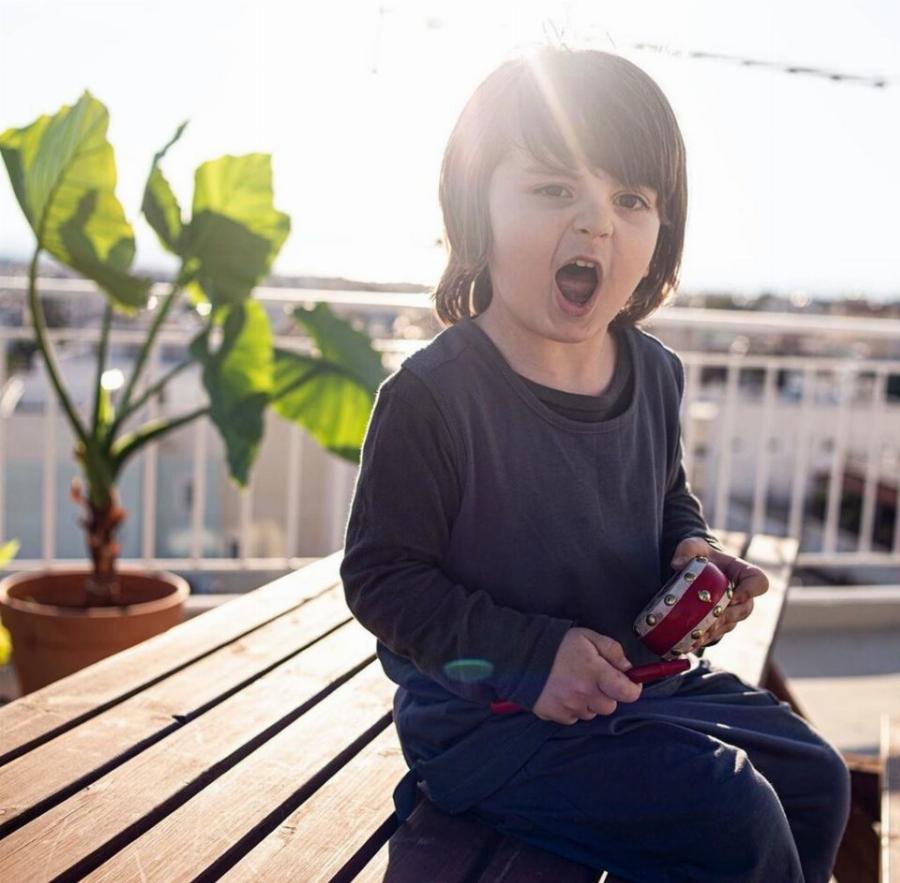 Ζενεβιέβ Μαζαρί: Τα πρώτα χρόνια ως μοντέλο, ο κλειστός γάμος, η επιτυχία στο GNTM, οι καυστικές ατάκες και η όμορφη οικογένεια