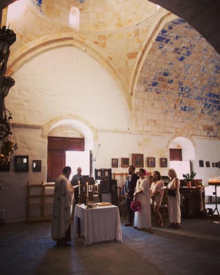 Ζενεβιέβ Μαζαρί: Τα πρώτα χρόνια ως μοντέλο, ο κλειστός γάμος, η επιτυχία στο GNTM, οι καυστικές ατάκες και η όμορφη οικογένεια