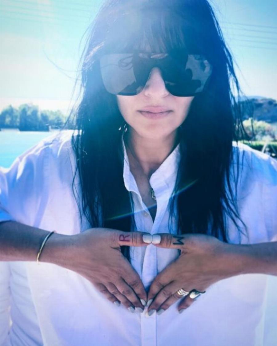 Ζενεβιέβ Μαζαρί: Τα πρώτα χρόνια ως μοντέλο, ο κλειστός γάμος, η επιτυχία στο GNTM, οι καυστικές ατάκες και η όμορφη οικογένεια