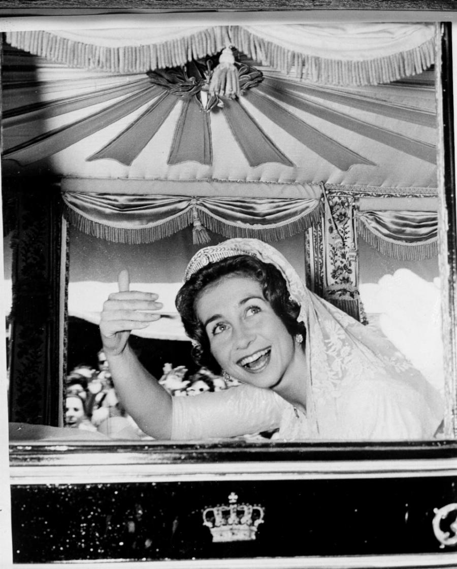 Πριγκίπισσα Σοφία: Ο παραμυθένιος βασιλικός γάμος στην Ελλάδα, η τελετή που άφησε εποχή και το εκθαμβωτικό νυφικό