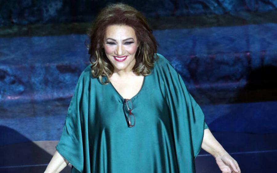 Διάσημοι Έλληνες τραγουδιστές με τσιγγάνικες ρίζες: 16 περιπτώσεις που δεν ντράπηκαν ποτέ για την καταγωγή τους