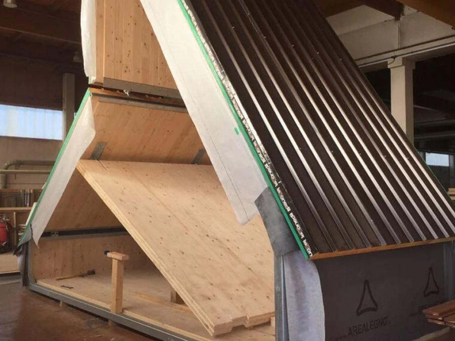 Αναδιπλούμενο σπίτι: Κοστίζει 27.000€, χτίζεται σε 6 ώρες, το εσωτερικό του είναι υπερλούξ και  θεωρείται η επιτομή του design