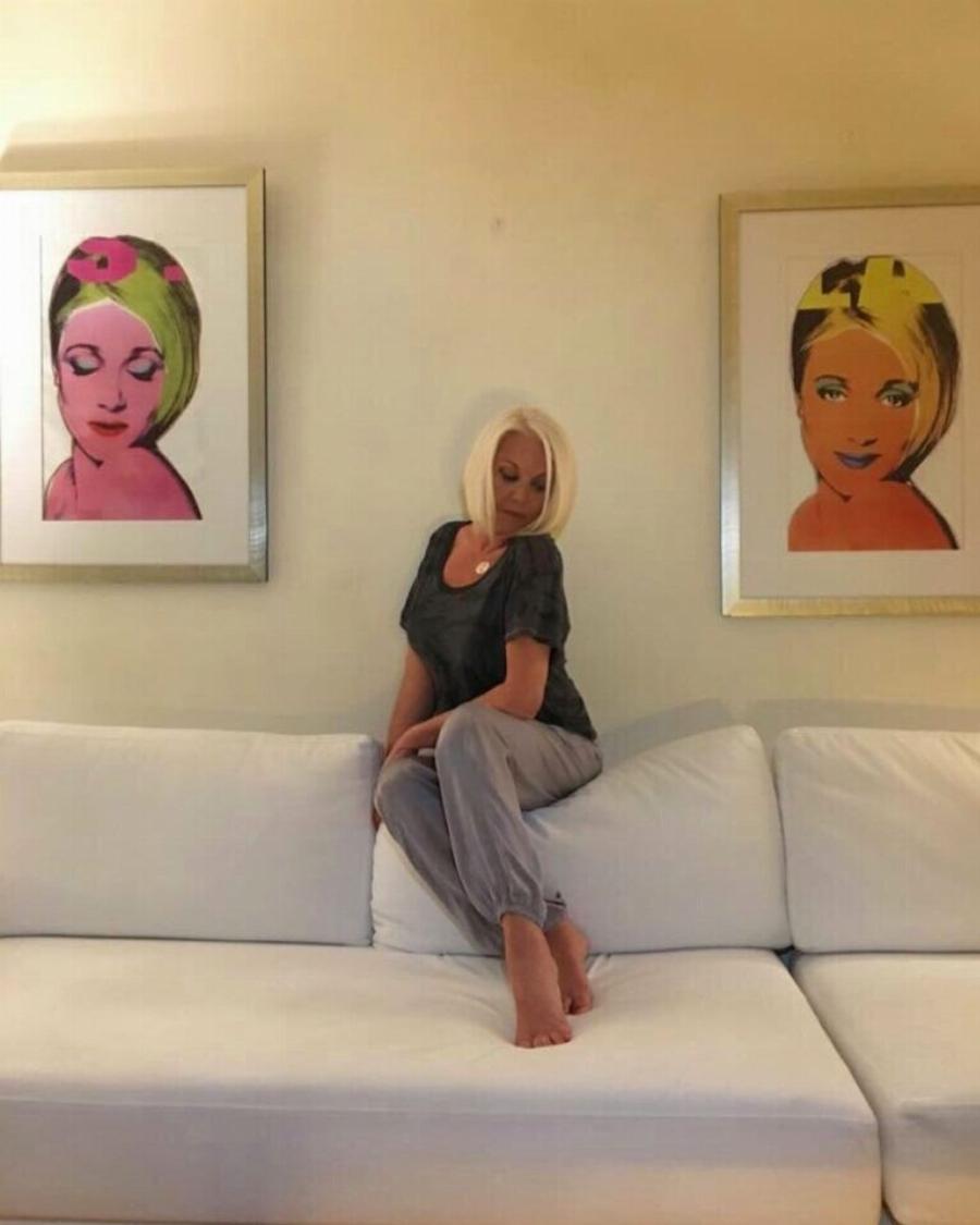 Ρούλα Κορομηλά: Εικόνες από την πολυτελή μεζονέτα της πρώην παρουσιάστριας στην Κηφισιά – Η πισίνα και ο ονειρικός κήπος