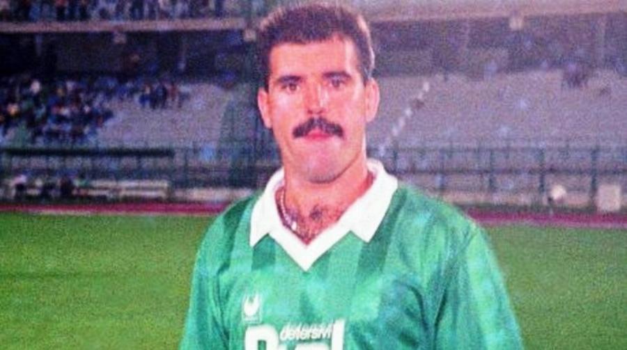 Νίκος Αναστόπουλος: Η λατρεία για το μουστάκι του, η μεγάλη περιουσία, η βίλα των 600 τ.μ, το χάλκινο παπούτσι και οι αδυναμίες που αποκάλυψε