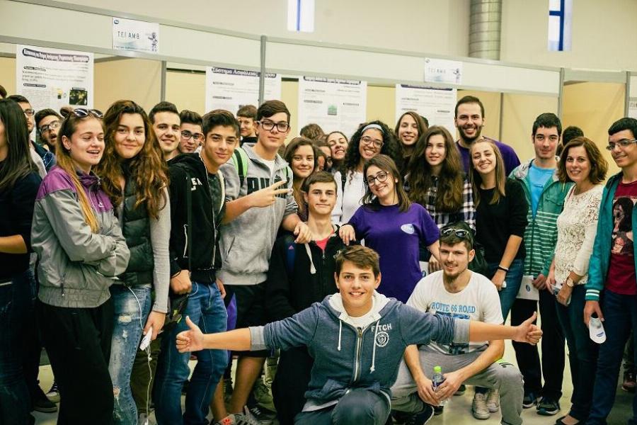 Δημήτρης Χατζής: Ο Έλληνας μαθητής που φτιάχνει ρομπότ με τεχνητή νοημοσύνη και υποκλίνεται όλος ο πλανήτης